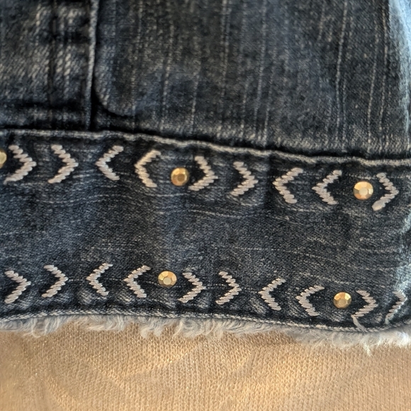 Ruby Rd Jean Jacket Fringe studs cropped. 6P - Picture 4 of 7